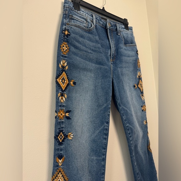 Meg Light Blue Cherokee Embroidered Side Cropped Jeans, Size 27 - Picture 3 of 10